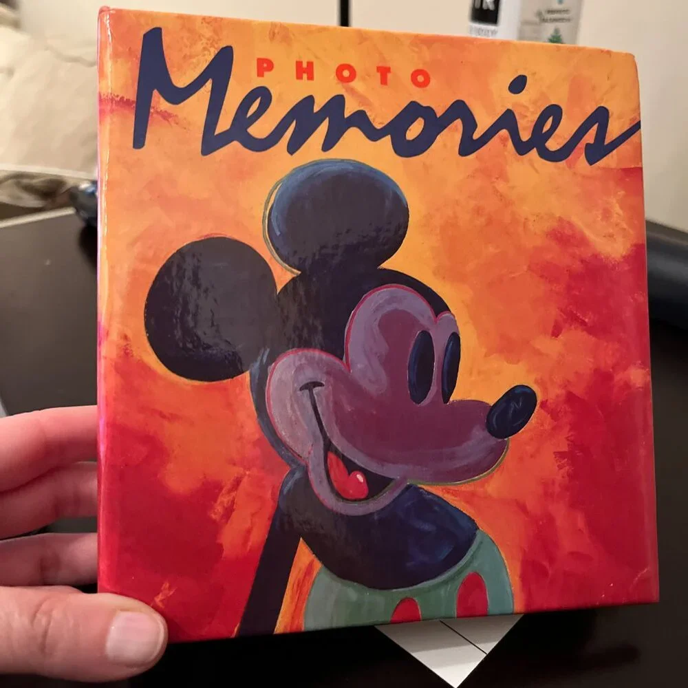 Vintage Disney Binder-Type Photo Album (@47 pages - 4X6 photos for‎ @96 photos)